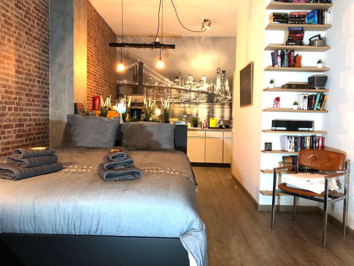 New York Loft - Fully Equipped And Available Long-Term - Perfect Location In City Center Apartment นามูร์ ภายนอก รูปภาพ